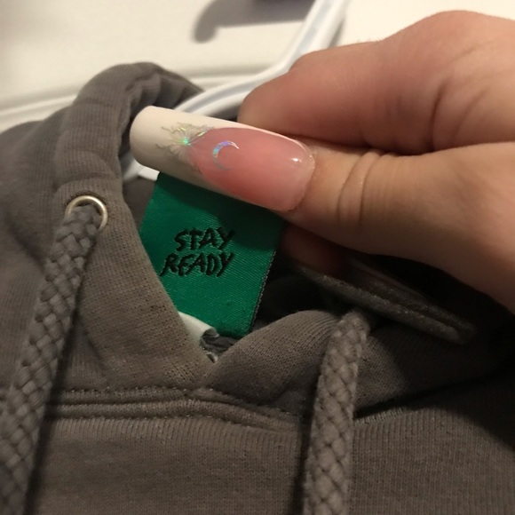 SIZE MEDIUM•ANTIHERO SKATEBOARDS•GREY•HOODIE - Picture 3 of 5